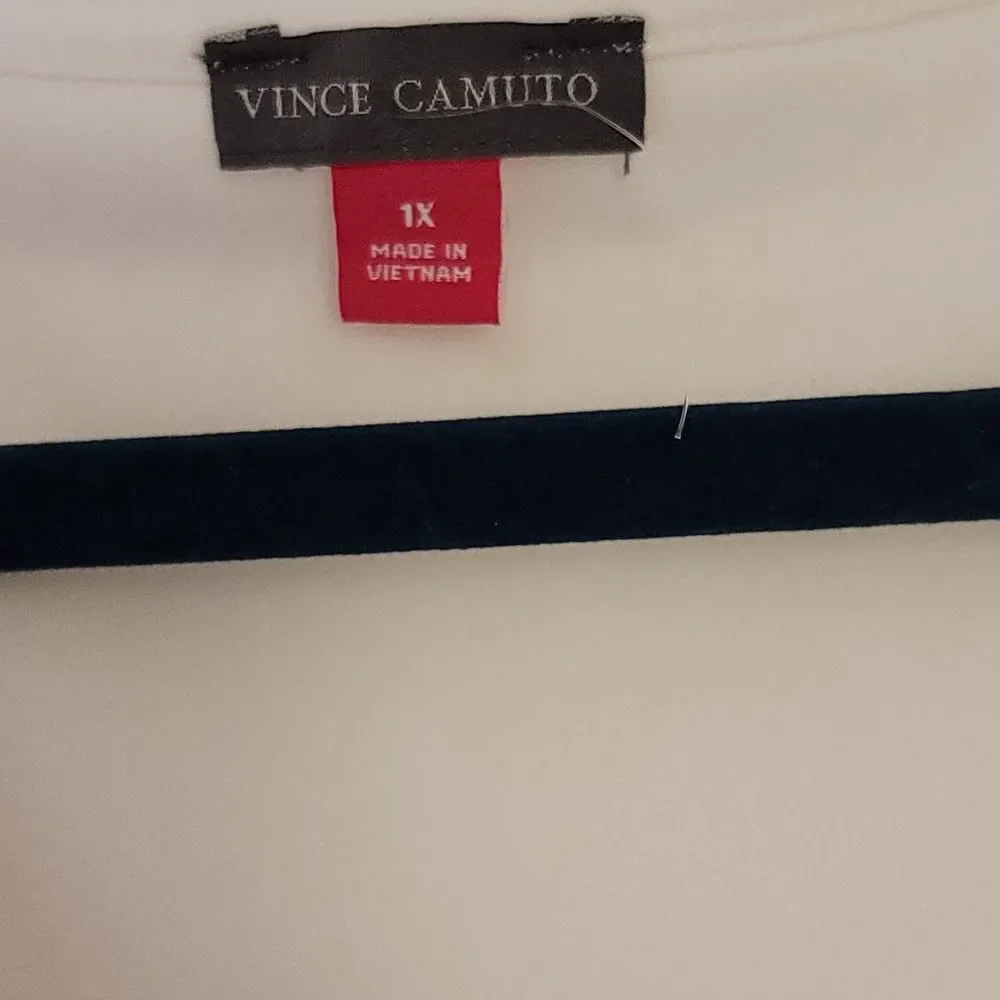 Anthropologie Vince Camuto Blooming Brights Top in Ultra White Size‎ 1X